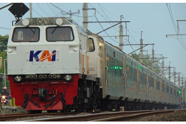 1200px-Kereta_api_Argo_Bromo_Anggrek_TB.jpg