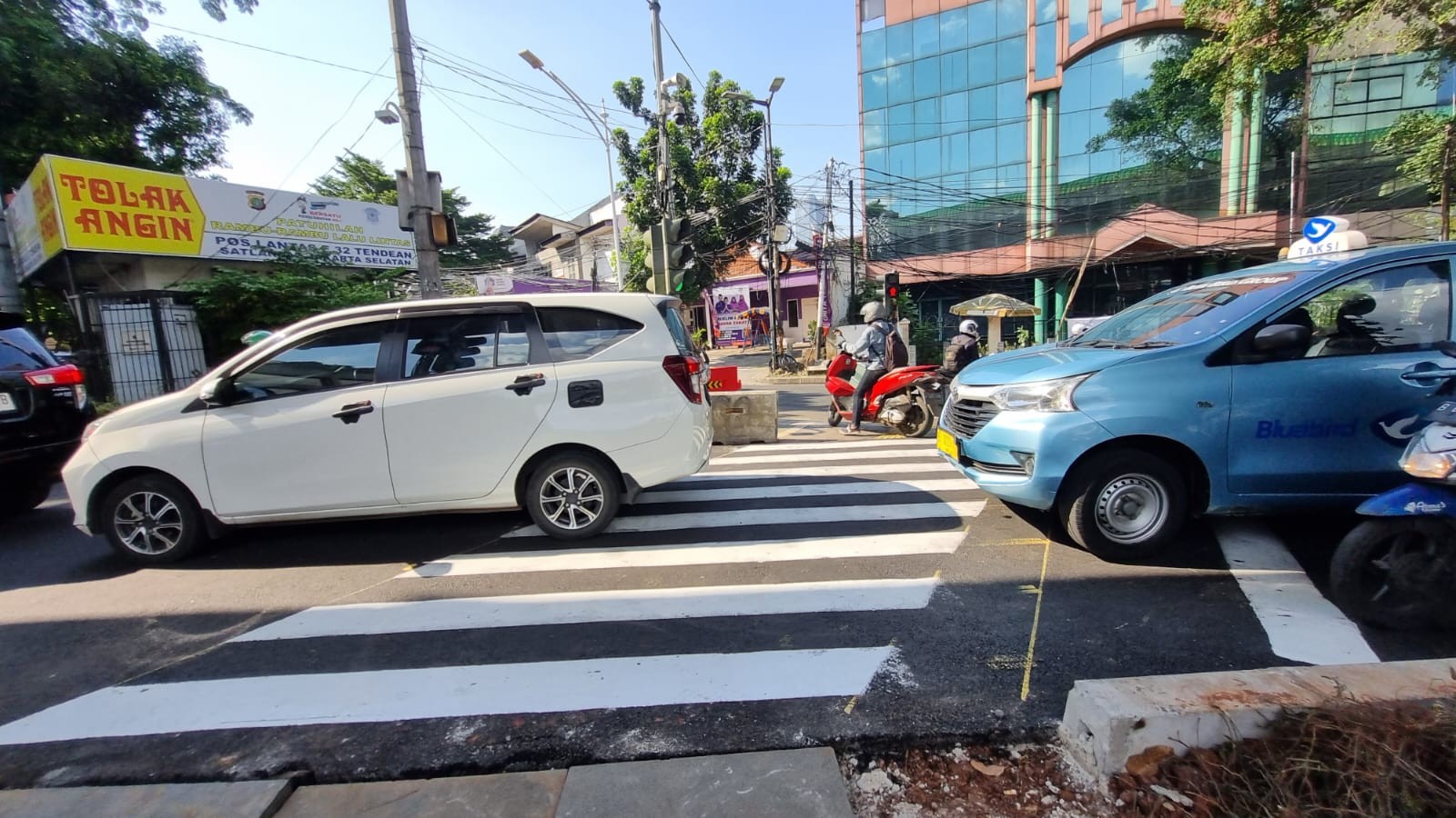 Pengamat : DKI Harus Tata Ulang Jalur Sepeda  di Simpang Santa 